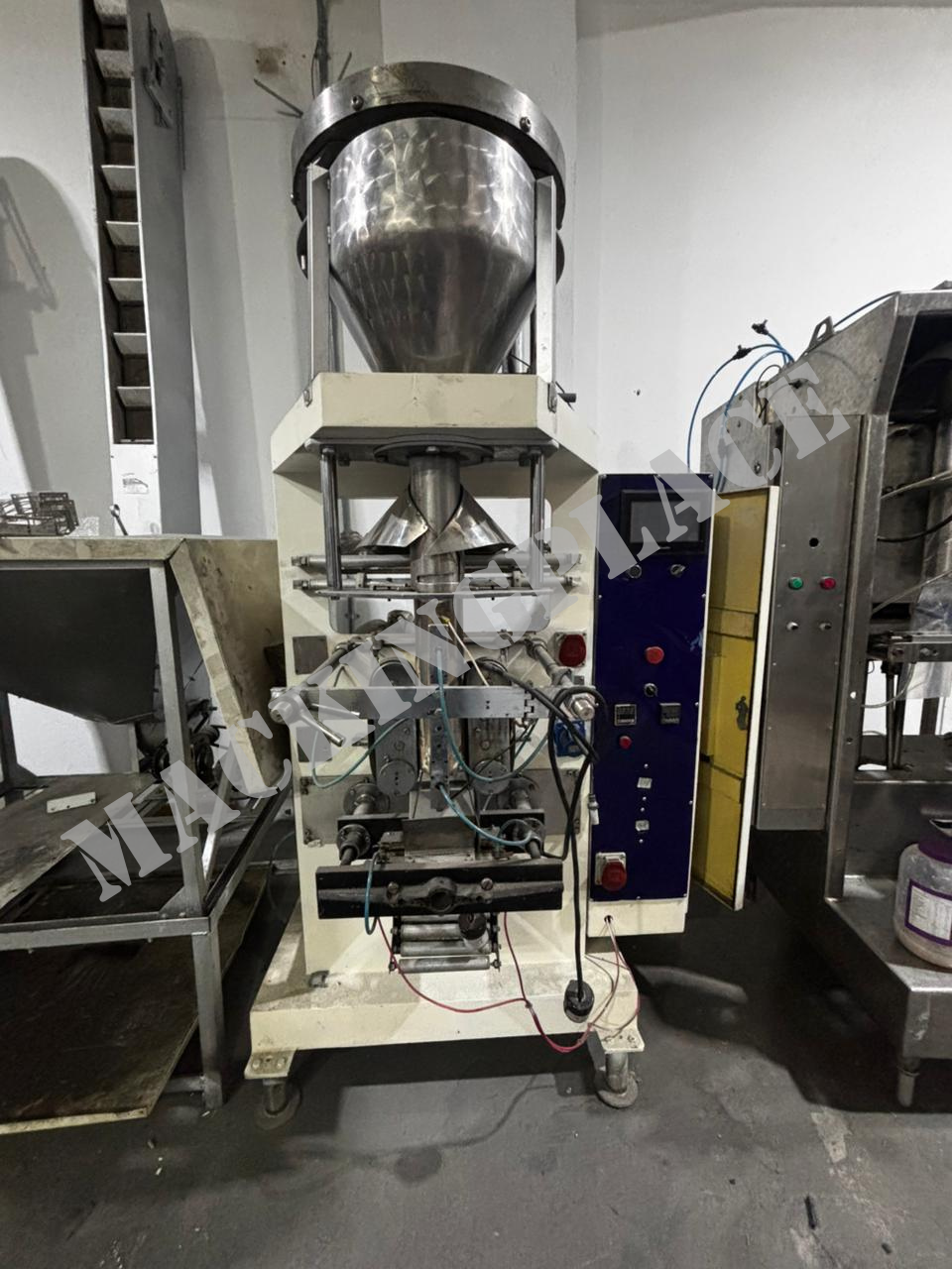 Miniatura de EMPACADORA DE GRANOS INDUSTRIAL