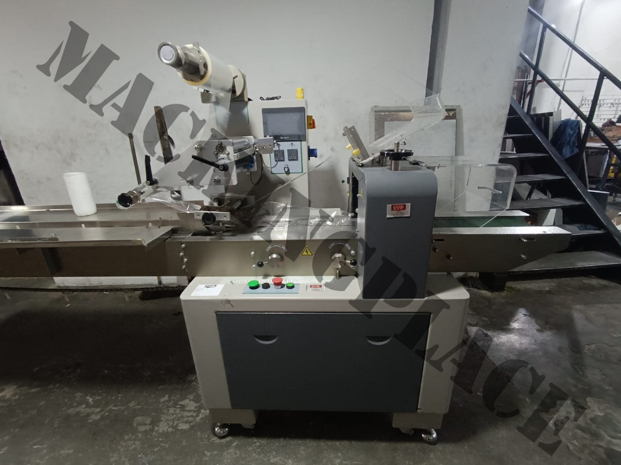 Empacadora Flow Pack ZP100 - Máquina usada para empacar tapabocas, panadería y papelería