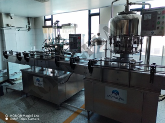 Miniatura de LÍNEA COMPLETA DE EMBOTELLADO DE AGUA INDUSTRIAL