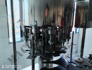 Miniatura de LÍNEA COMPLETA DE EMBOTELLADO DE AGUA INDUSTRIAL